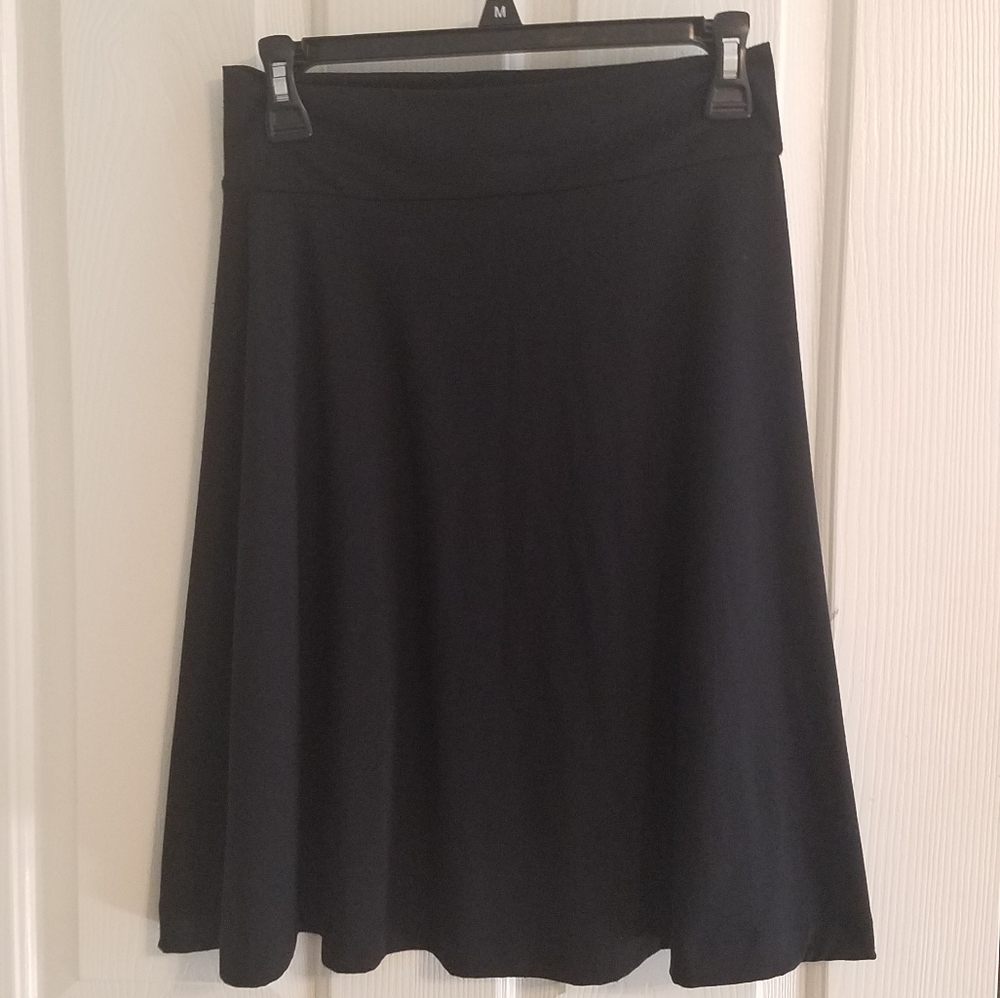 SOLD Black knit skirt